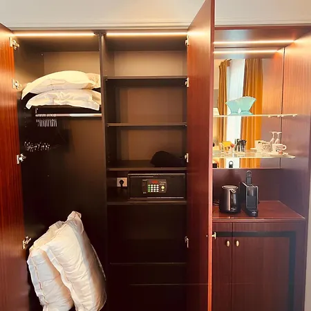 Gatsby - Adults Only - Small Luxury - By F-hotels فندق